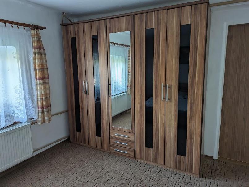 Dvougeneracni Dum Se Zahradou Apartman Vimperk Kültér fotó